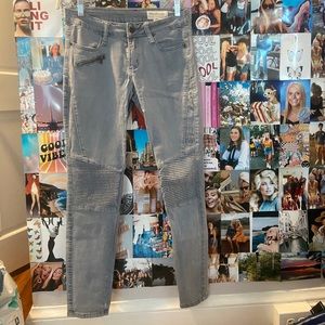 Grey skinny jeans